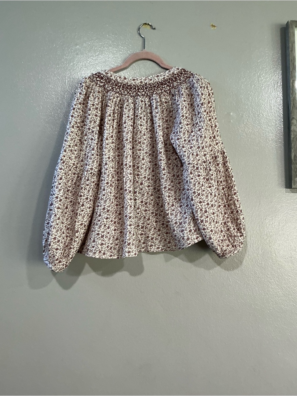 Women’s Raglan Long Sleeve Tie-Front Blouse.   Brown Floral.  XS - Picture 6 of 15